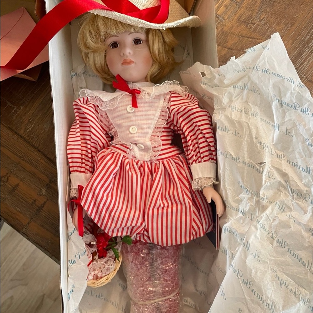 Marian Yu Design 1989 MYD 16" Porcelain Doll Made In Taiwan Girl Toy